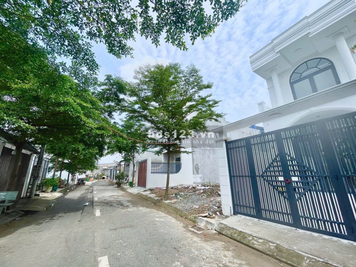 Chủ ngộp bán gấp lô đất gần ĐH Lạc Hồng_100m2_ giá 1ty750