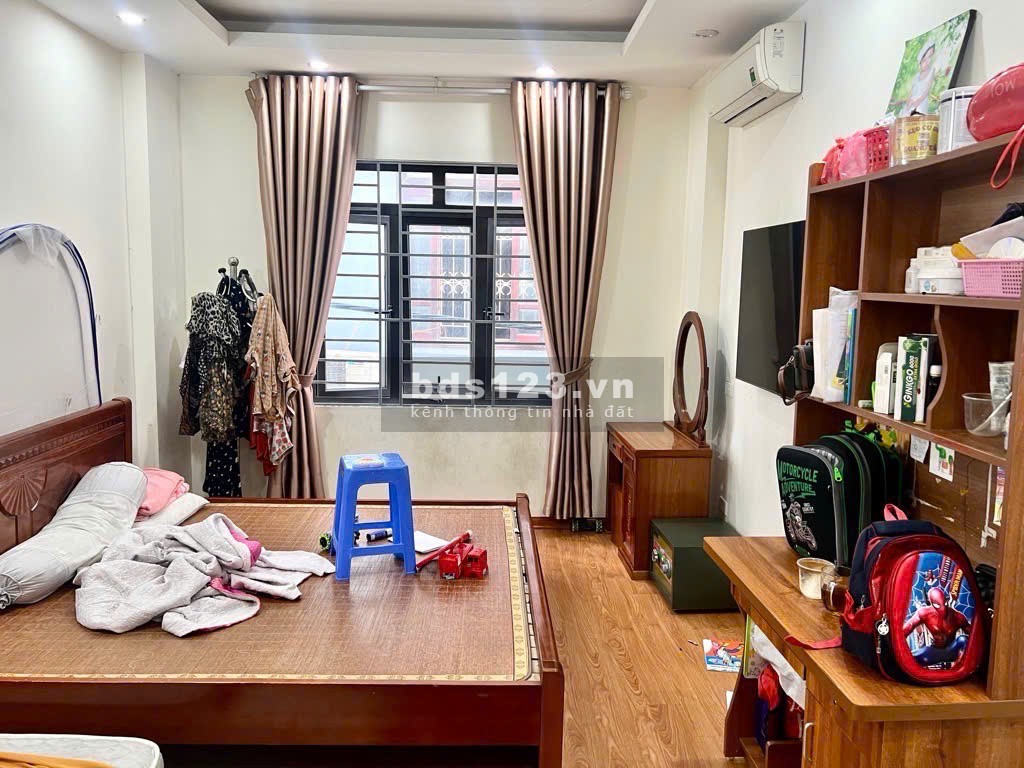 CHÍNH CHỦ - BÁN NHÀ 4.5 TẦNG PHỐ YÊN NGHĨA – GẦN TRƯỜNG, NHÀ GA TÀU ĐIỆN
