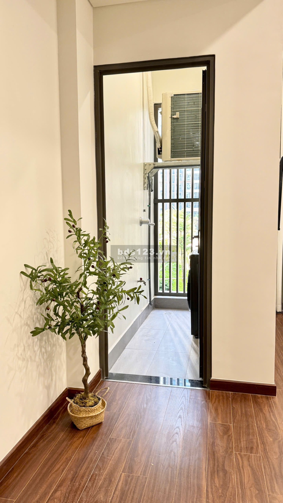 cho thuê căn studio full nội thất giá chỉ 8tr5/th tại Vinhomes Ocean Park