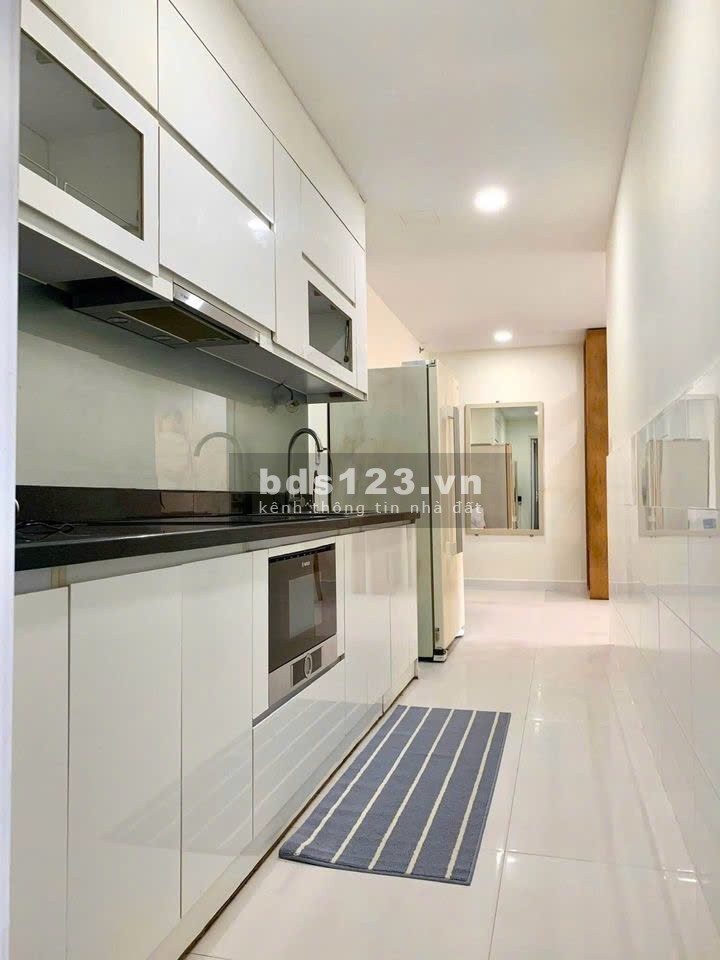 Chung cư Ruby,P15, Tân Bình: Căn góc 91m2, 2p ngủ, 2wc, Nt, 11,5tr