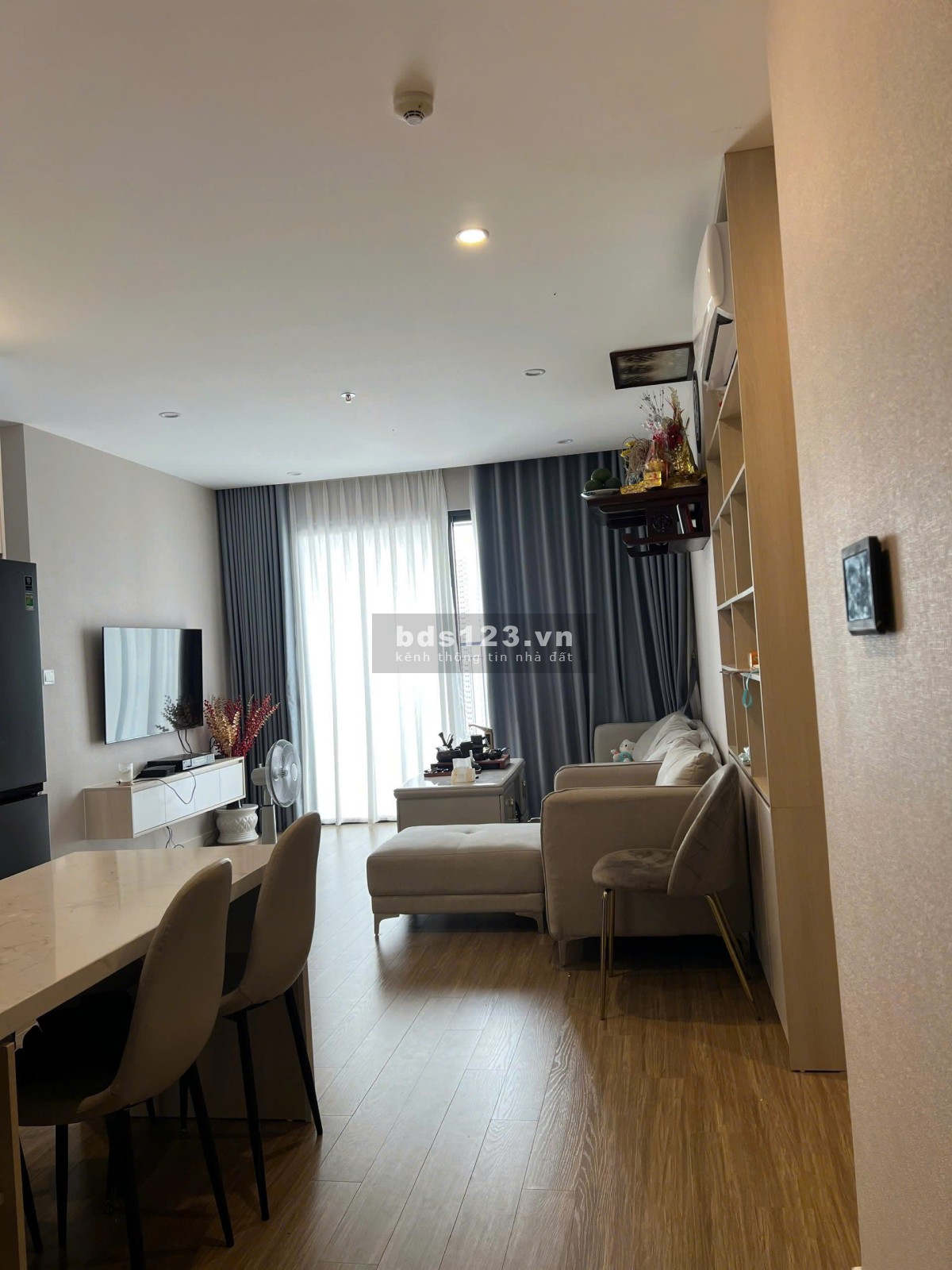 Căn hộ 3 ngủ, full nội thất, 88m2, Vin Smart, nhỉnh 5 tỷ, 0888516777
