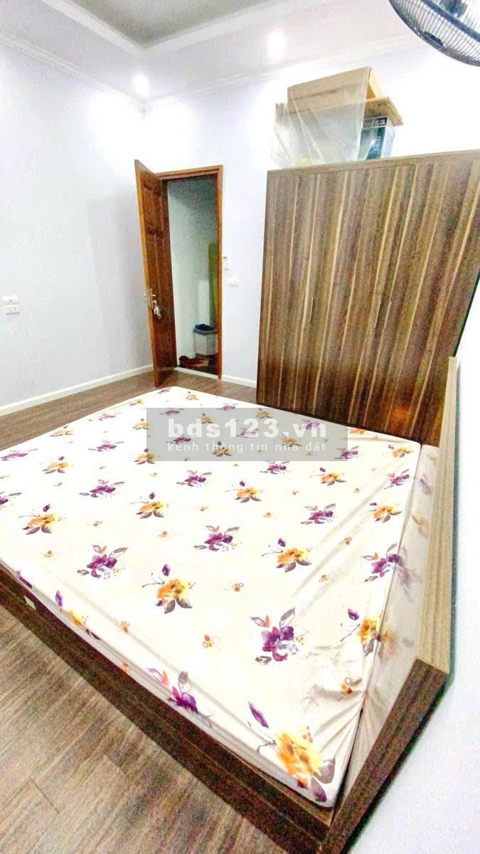 BÁN NHÀ NGAY NGÃ TƯ HỒ TÙNG MẬU - CẦU GIẤY - HN