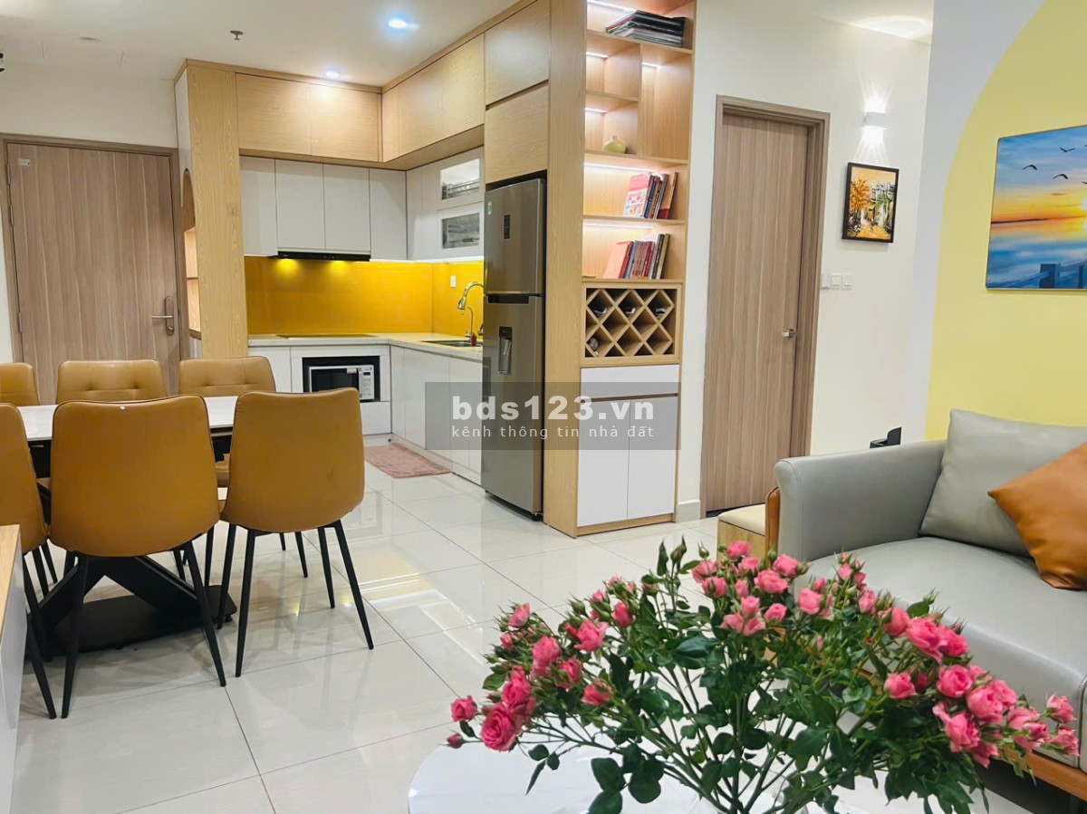 Gia đình cần tiền bán nhanh căn 3 ngủ, 81m2, nhỉnh 4,9 tỷ, Vin Smart City, 0888516777