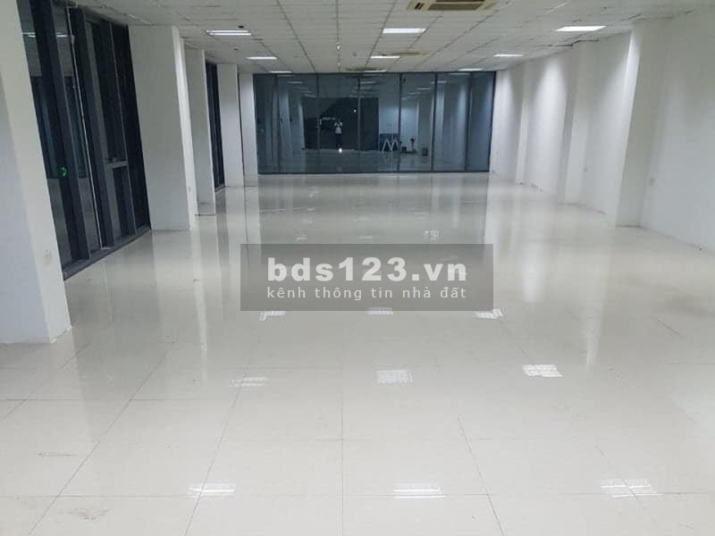 Cho Thuê Văn Phòng 180m2 Mặt Phố Nguyễn Trãi, Thanh Xuân - 37 Triệu/Tháng. Tặng 15 Ngày Setup