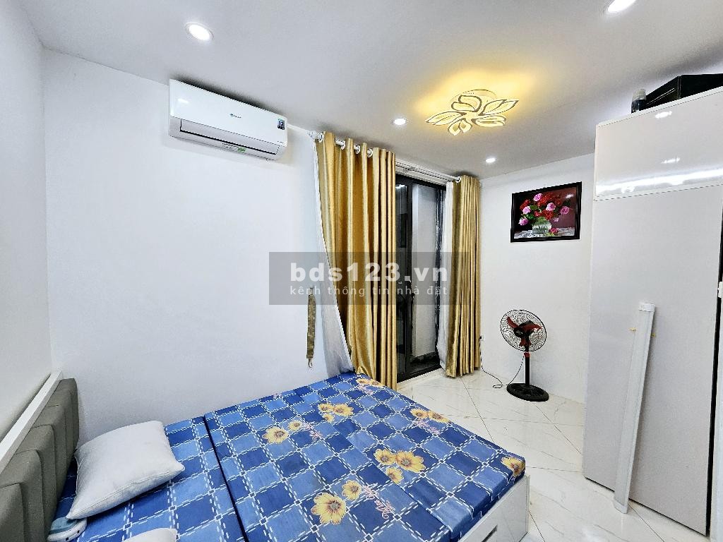 Bán nhà Hồng Mai, nhà xinh, 4 tầng, ở ngay