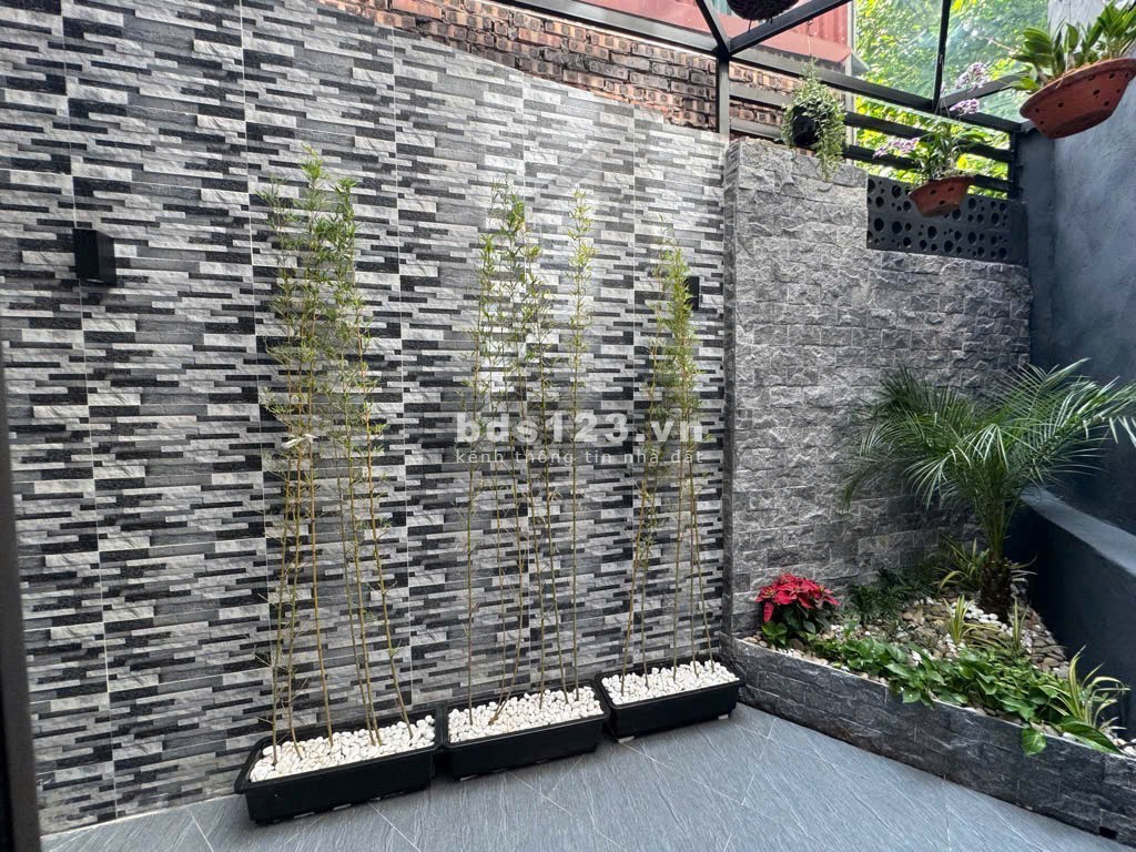 NHÀ ĐẸP TRUNG TÂM THẠCH BÀN LONG BIÊN 67M2 CHỈ NHỈNH 8 TỶ – CƠ HỘI VÀNG