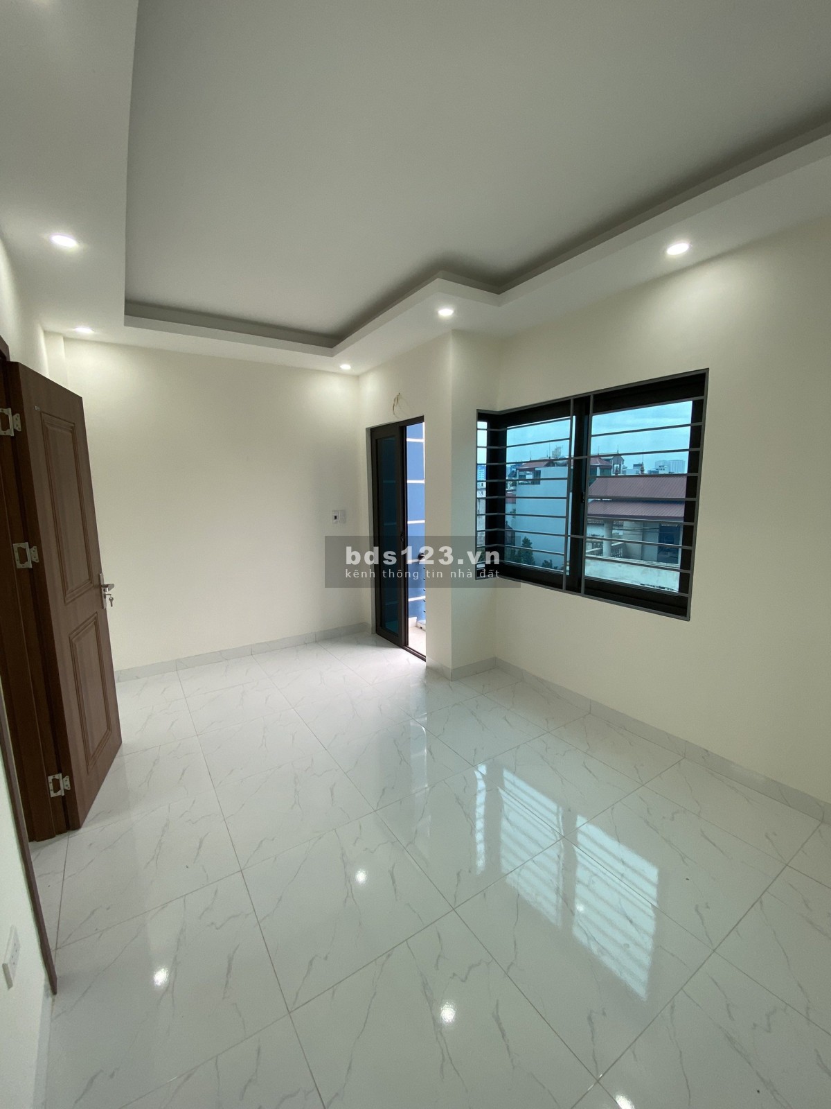 Bán nhà Kim Chung, Hoài Đức. Thiết kế 6 phòng dòng tiền ổn định. Cách 130m đến chợ Lai Xá
