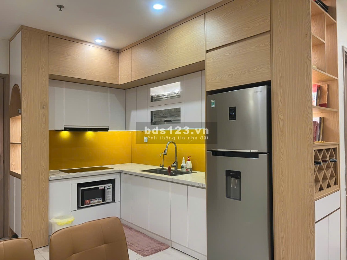Gia đình cần tiền bán nhanh căn 3 ngủ, 81m2, nhỉnh 4,9 tỷ, Vin Smart City, 0888516777