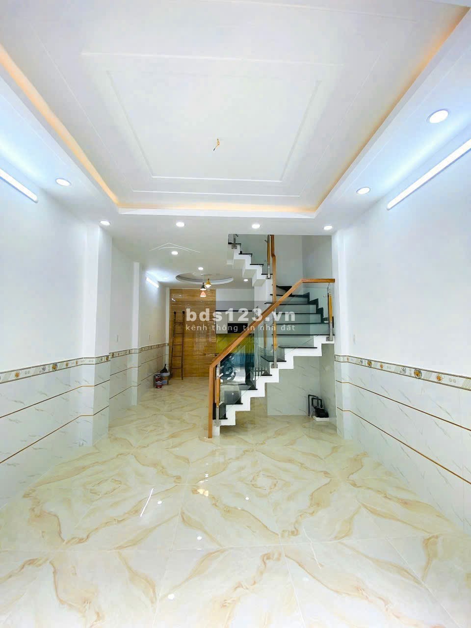  Bán Nhà 2PN, 3.95 Tỷ, Hẻm Thông TL 10 - Sổ Hồng Đã Về, Xem Ngay! 