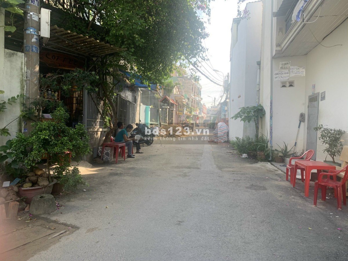 Nhà đường 168 Phước Long A, quận 9, 5.6tỷ/76m2.