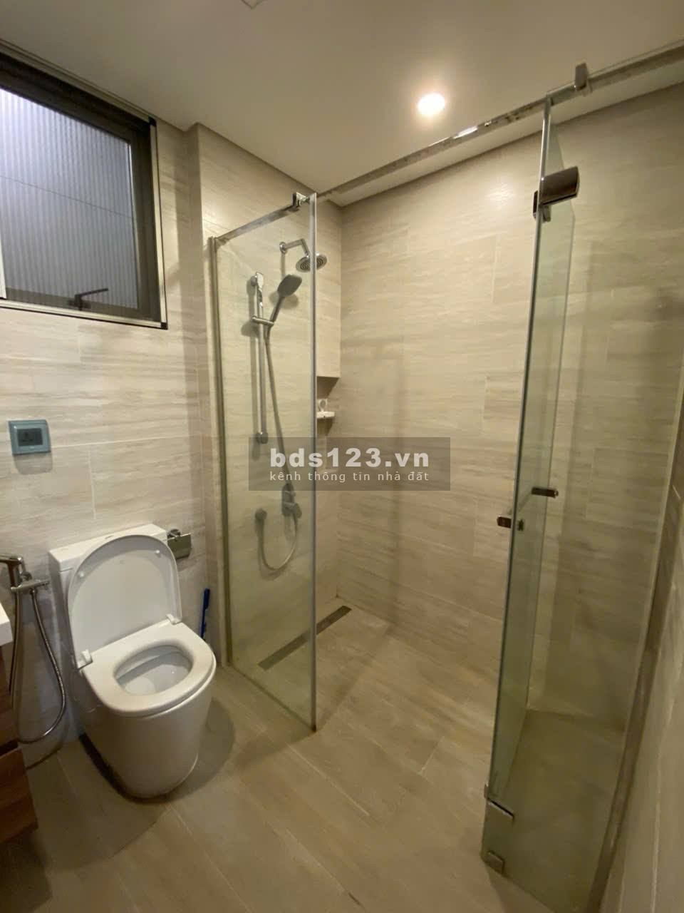 Cho thuê căn hộ 82m2 2PN-2WC full nội thất khu Phú Mỹ Hưng Quận 7, có chỗ đậu xe hơi, giá 25tr/th TL
