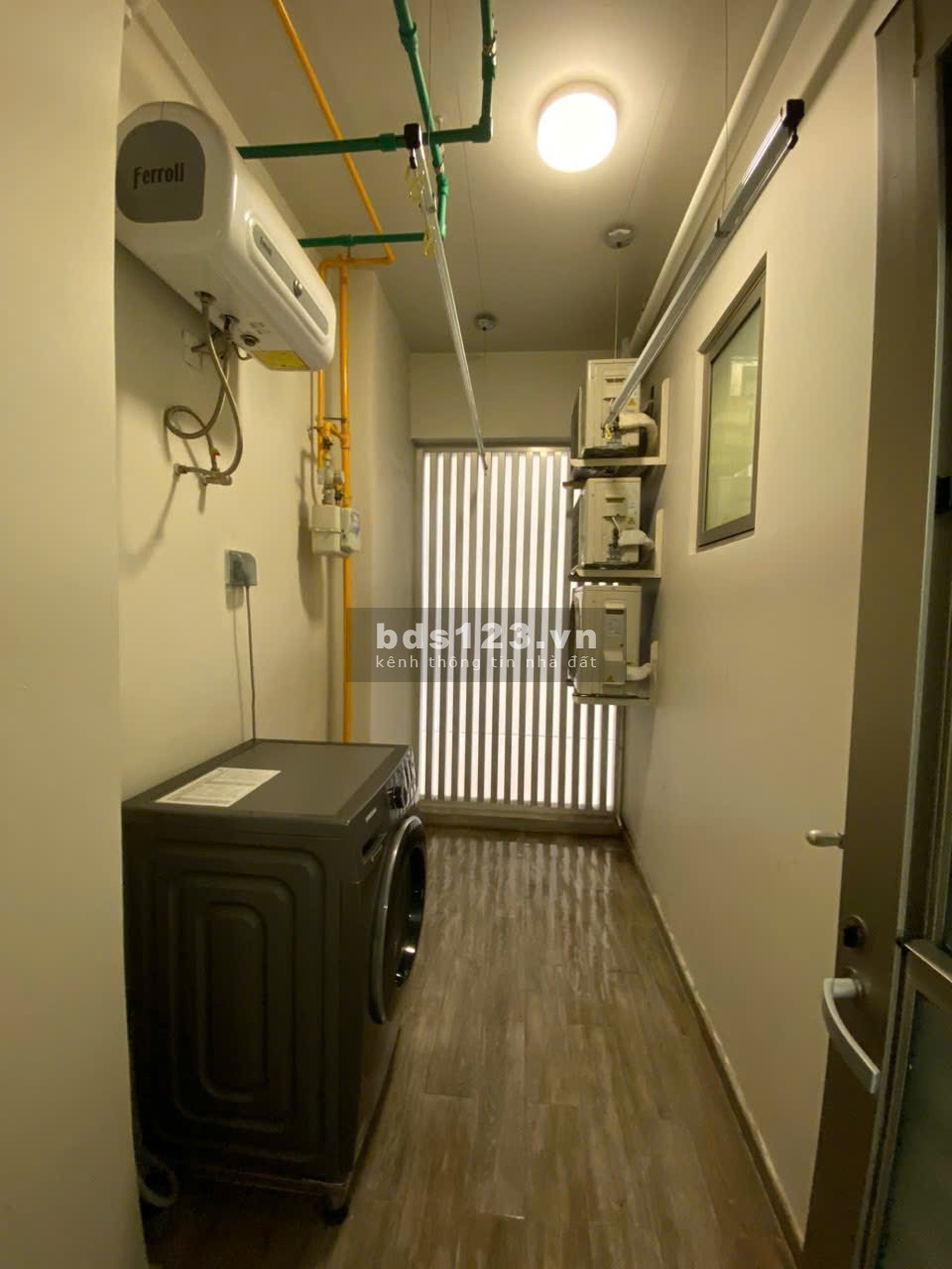 Cho thuê căn hộ 82m2 2PN-2WC full nội thất khu Phú Mỹ Hưng Quận 7, có chỗ đậu xe hơi, giá 25tr/th TL