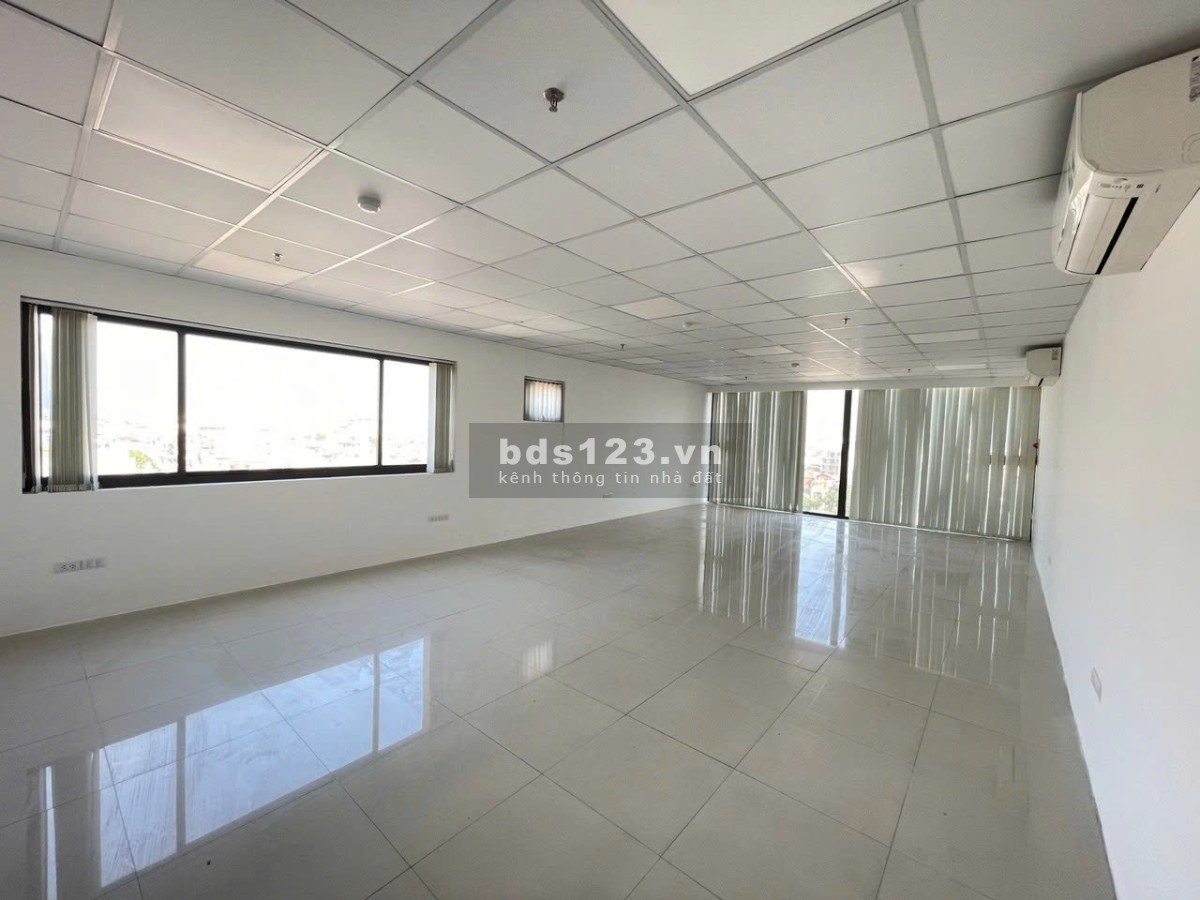Văn Phòng 135m2 Giá Thuê 31 Triệu/Tháng Mặt Phố Kim Mã, Giảng Võ, Ba Đình. Free 10 Ngày Setup
