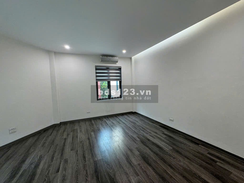 NHÀ ĐẸP TRUNG TÂM THẠCH BÀN LONG BIÊN 67M2 CHỈ NHỈNH 8 TỶ – CƠ HỘI VÀNG