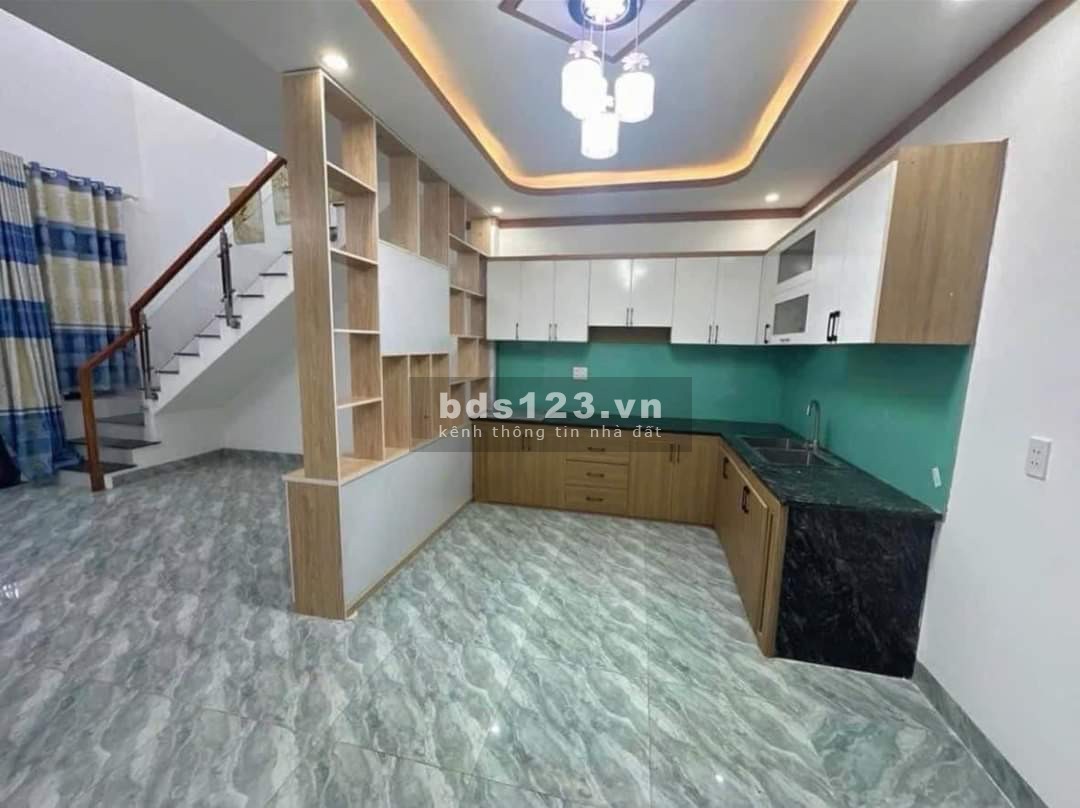 Chủ cần bán gấp căn nhà cấp 4 gần đường Bùi Thanh khiết Bình Chánh