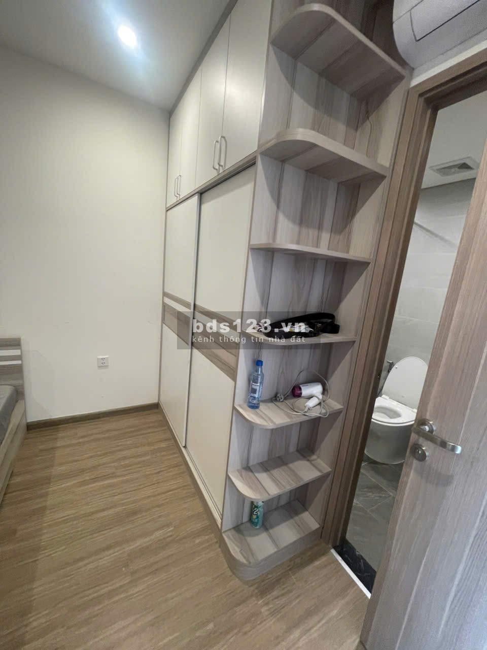 Cắt Lỗ 800tr 2PN2WC full nội thất, giá chỉ 2.650 tỷ, gốc 3.4 tỷ Origami Vinhomes Grand Park Q9