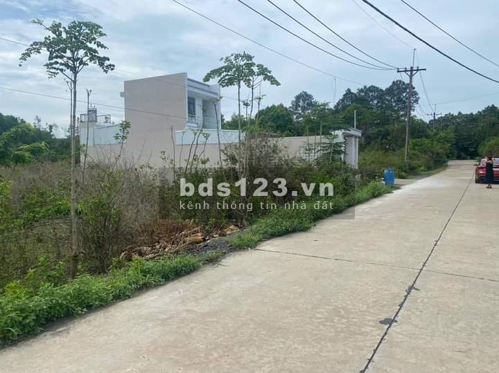 Kẹt tiền bán nhanh lô đất full thổ cư SHR 560 triệu