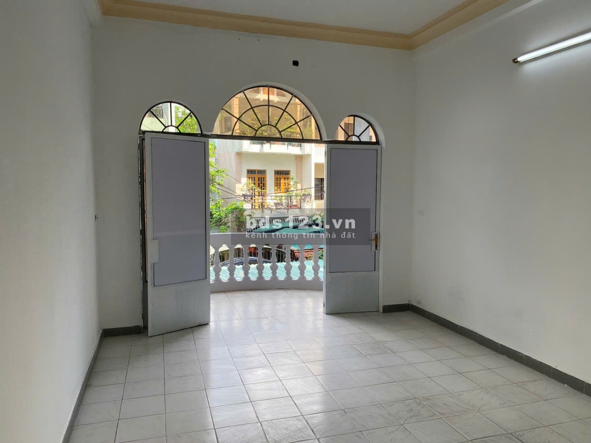 Phòng rộng siêu đẹp có Ban Công 21/1 Trường Sơn, P. 4, Q. Tân Bình DT: 30m2 (Gần Sân Bay)
