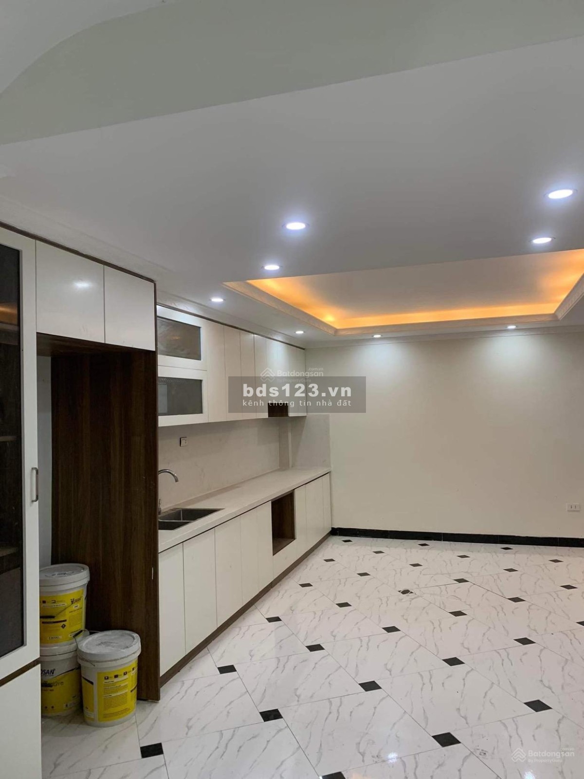 Cần bán nhà phố Tân Khai 25m2 xây 4 tầng, sổ đỏ riêng