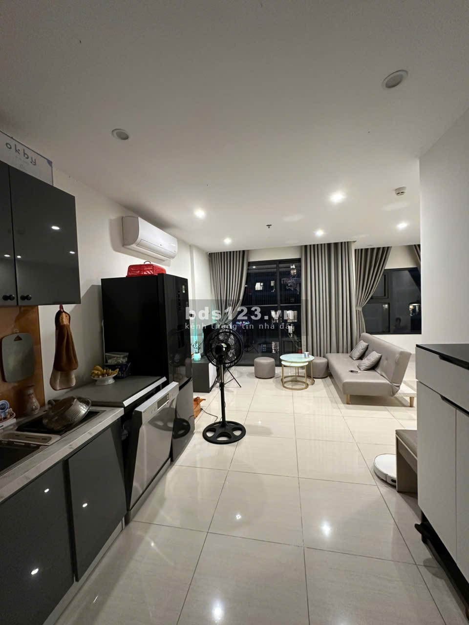 Bán gấp 2PN + 69m2, full nội thất liền tường, giá chỉ 3.1 tỷ, Lỗ 700tr Origami Vinhomes Grand Park