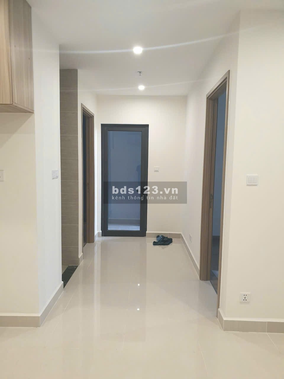 Bán gấp căn hộ 2PN 59m2, khu S5 giá tốt nhất 2.370 tỷ, view thoáng, đã có sổ Vinhomes Grand Park Q9