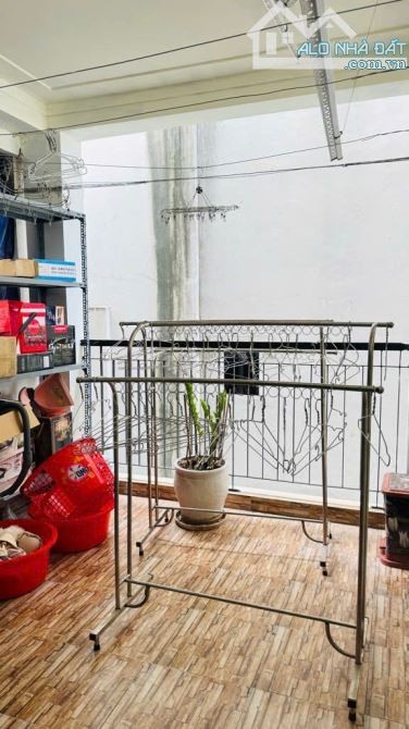 Bán nhanh nhà 30m2 Định Công Hạ