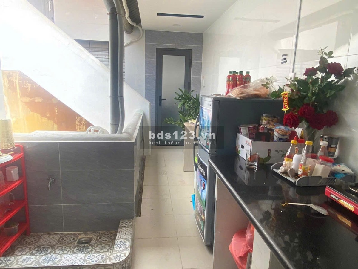 CHÍNH CHỦ CẦN BÁN 80m2 MẶT TIỀN NGUYỄN TRÃI QUẬN 5