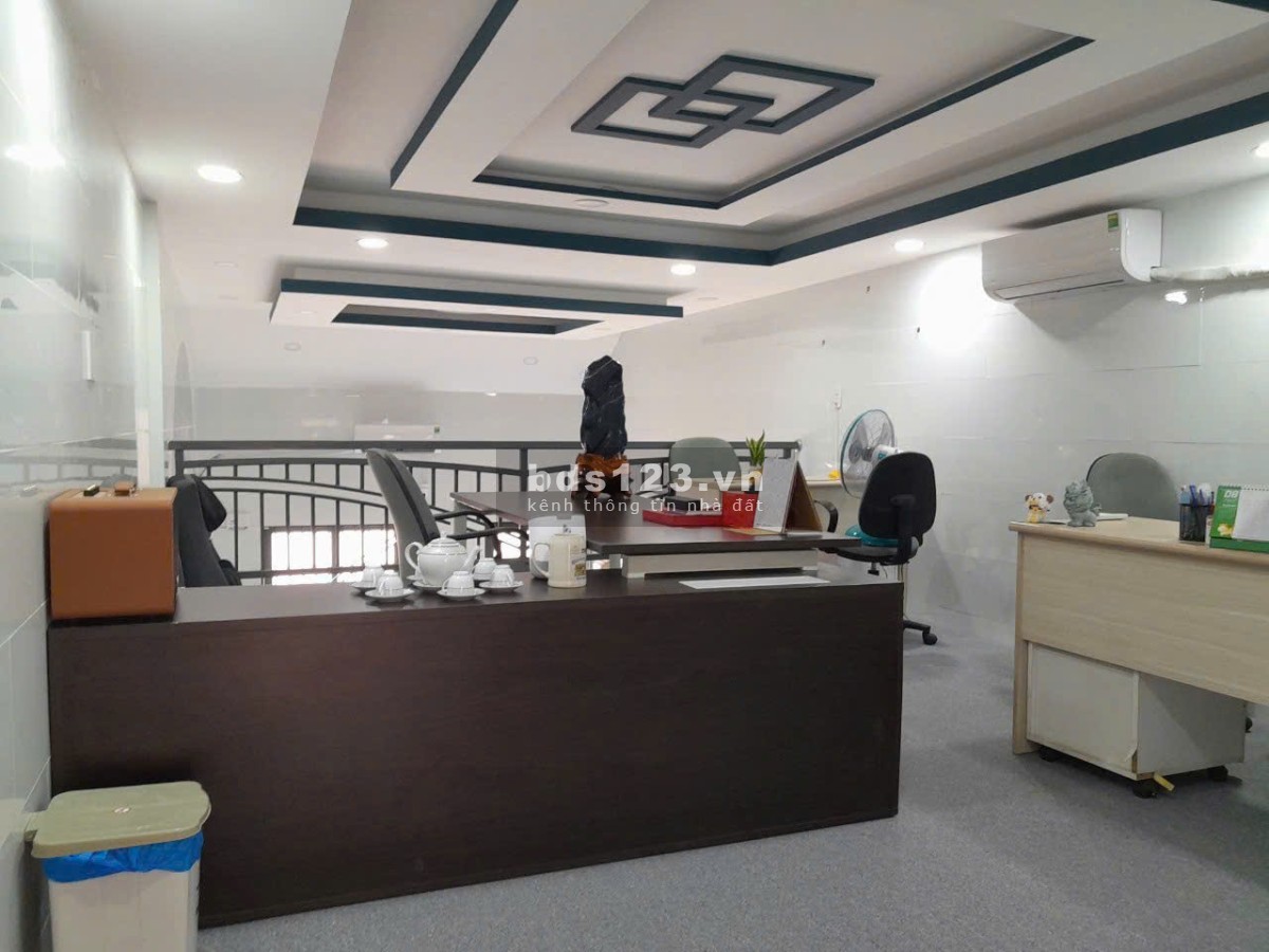 CHÍNH CHỦ CẦN BÁN 80m2 MẶT TIỀN NGUYỄN TRÃI QUẬN 5