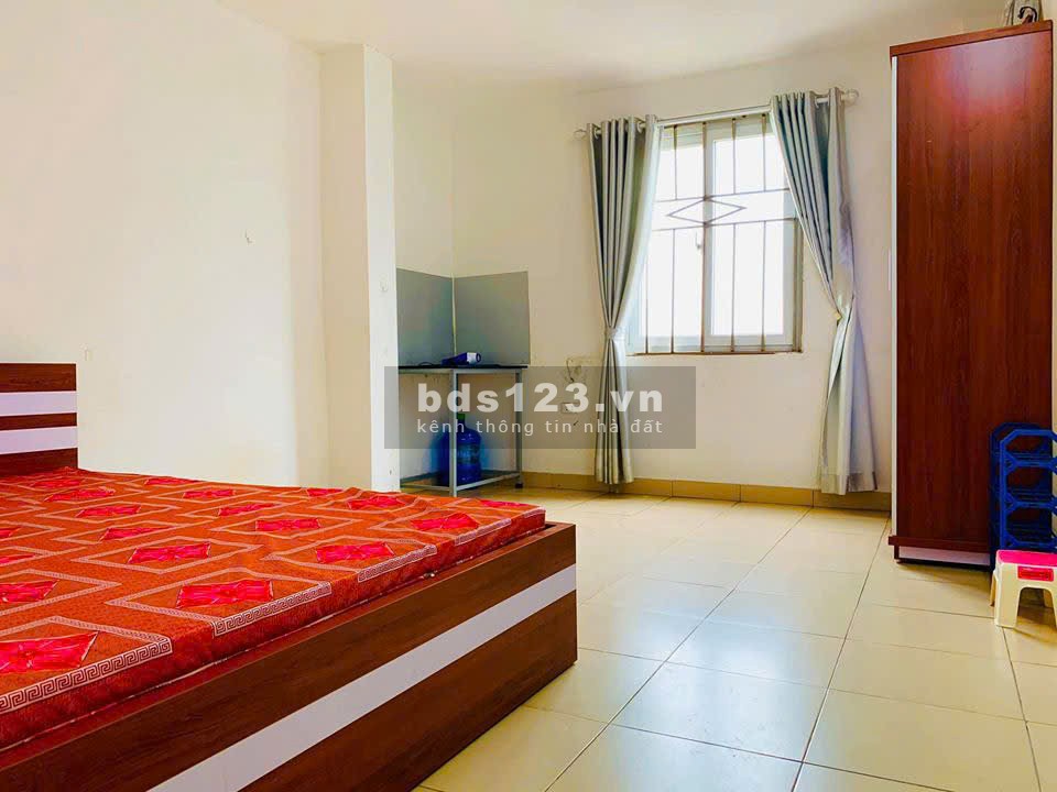 Nhà mặt ngõ Cầu Giấy - 55m - Ôtô ngủ trong nhà - lô góc 4 Tầng - 9 Tỉ