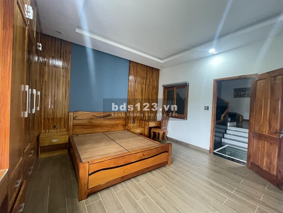 Bán nhà riêng chính chủ tại Hà Đông 4 tầng giá 4 tỷ gần ô tô tránh
