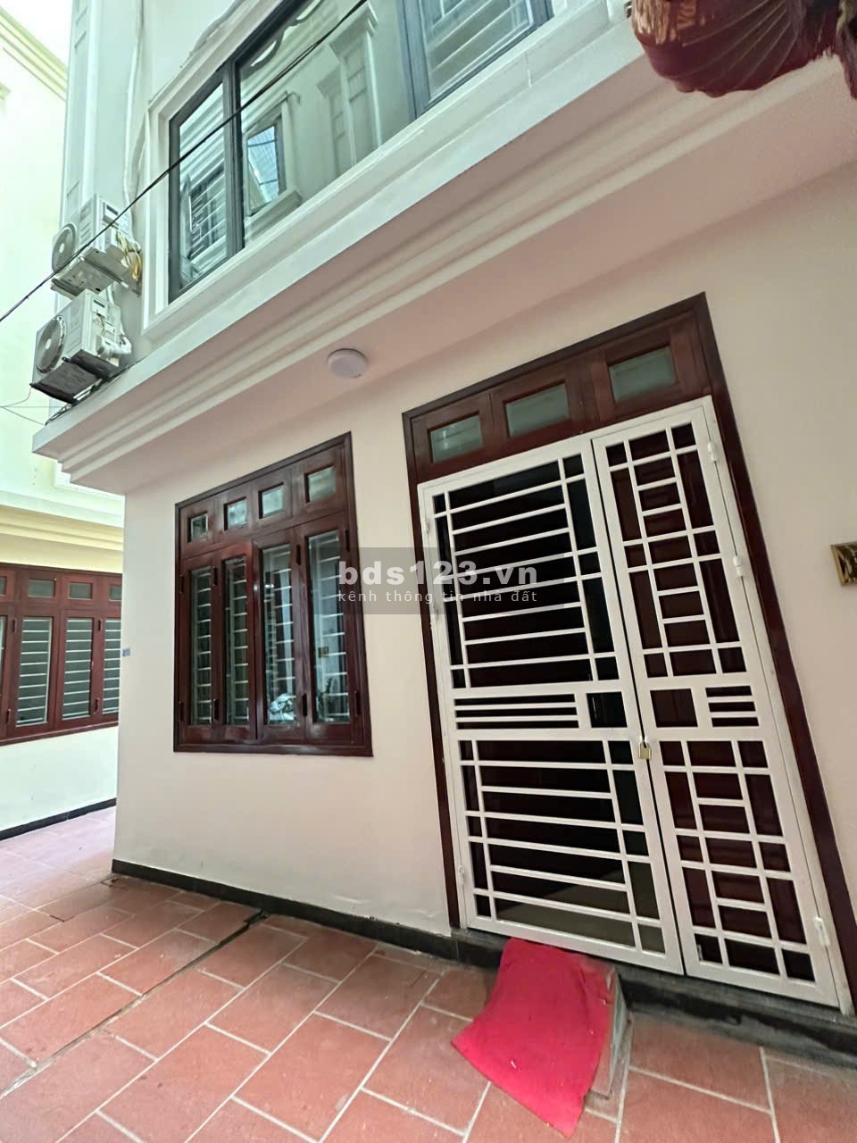 BÁN NHÀ BỒ ĐỀ - LONG BIÊN. 32m2, 5 tầng, 6,3 tỷ (Có thương lượng)
