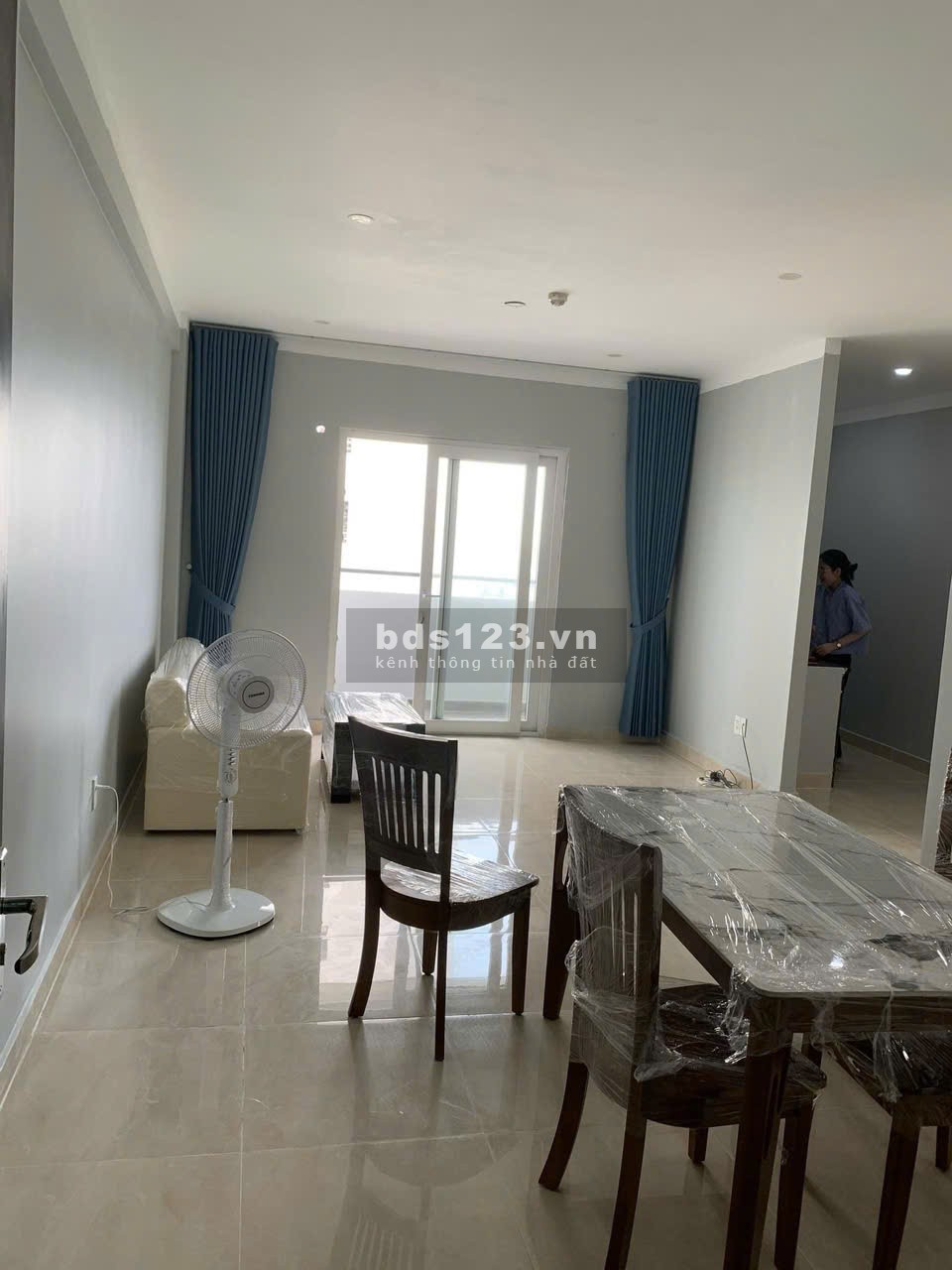 Cho thuê chung cư Leman, Nguyễn Đình Chiểu Q3: 85m2, 2p ngủ, NT 15tr/th