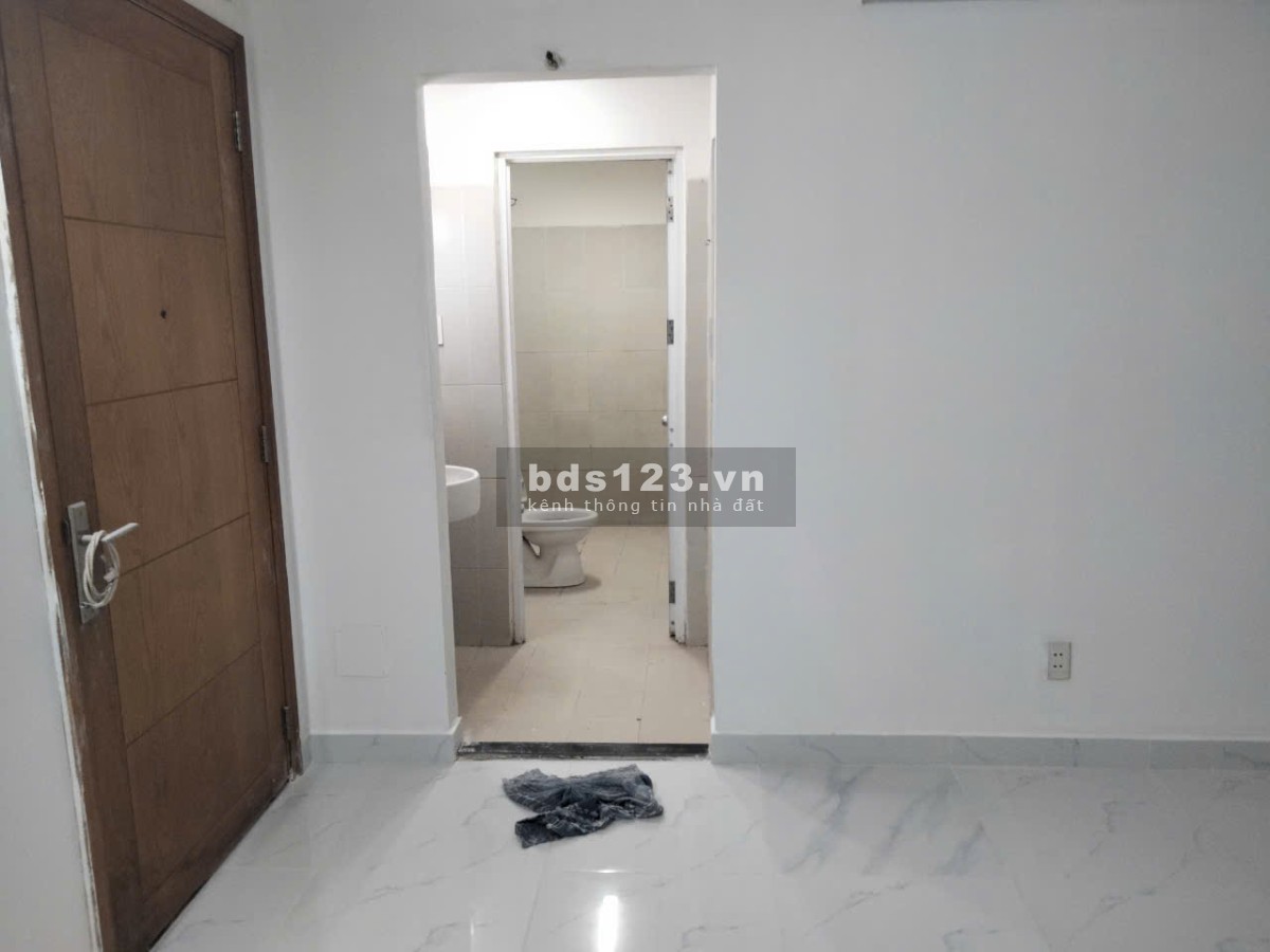 Bán shophouse Bình Tân Ehome 3 - 4 tỷ -96m2 - 1 trệt 1 lầu dòng tiền 12 triệu /tháng, sổ hồng riêng