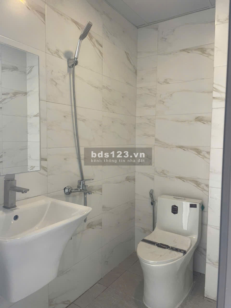 Bán nhà 3 tầng ở thị trấn Chúc Sơn, Chương Mỹ, Hà Nội. Giá 2,x tỷ