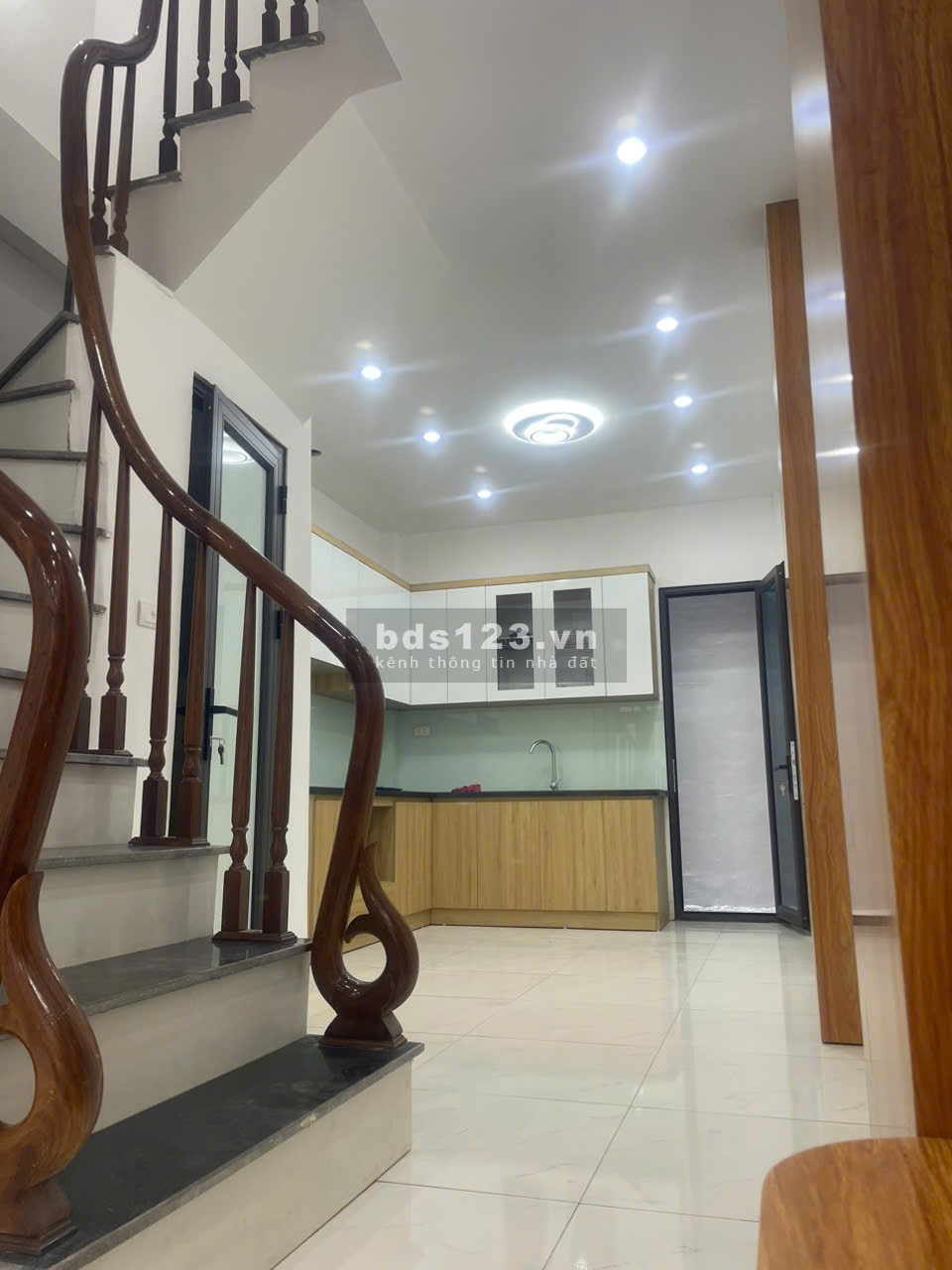 Bán nhà 3 tầng ở thị trấn Chúc Sơn, Chương Mỹ, Hà Nội. Giá 2,x tỷ