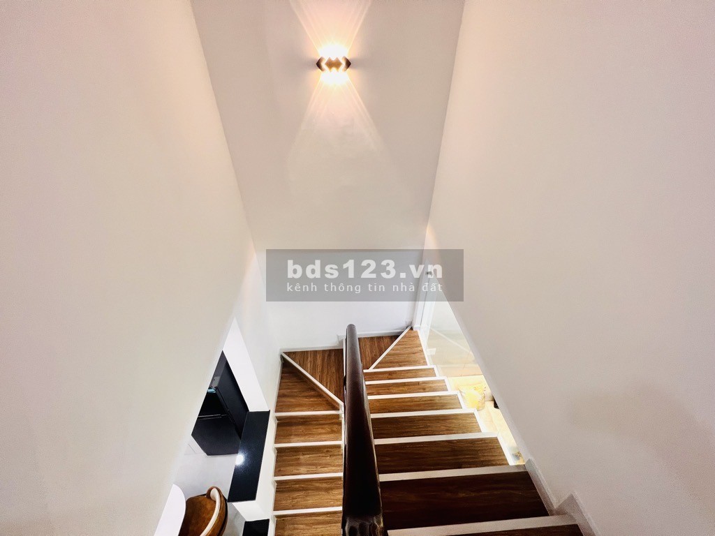 VIP ĐẸP LUNG LINH NGUYỄN VĂN KHỐI P9 GÒ VẤP, THÔNG SỐ CHUẨN 4X15, 3 TẦNG FULL NỘI THẤT, GIÁ 6,8 TỶ