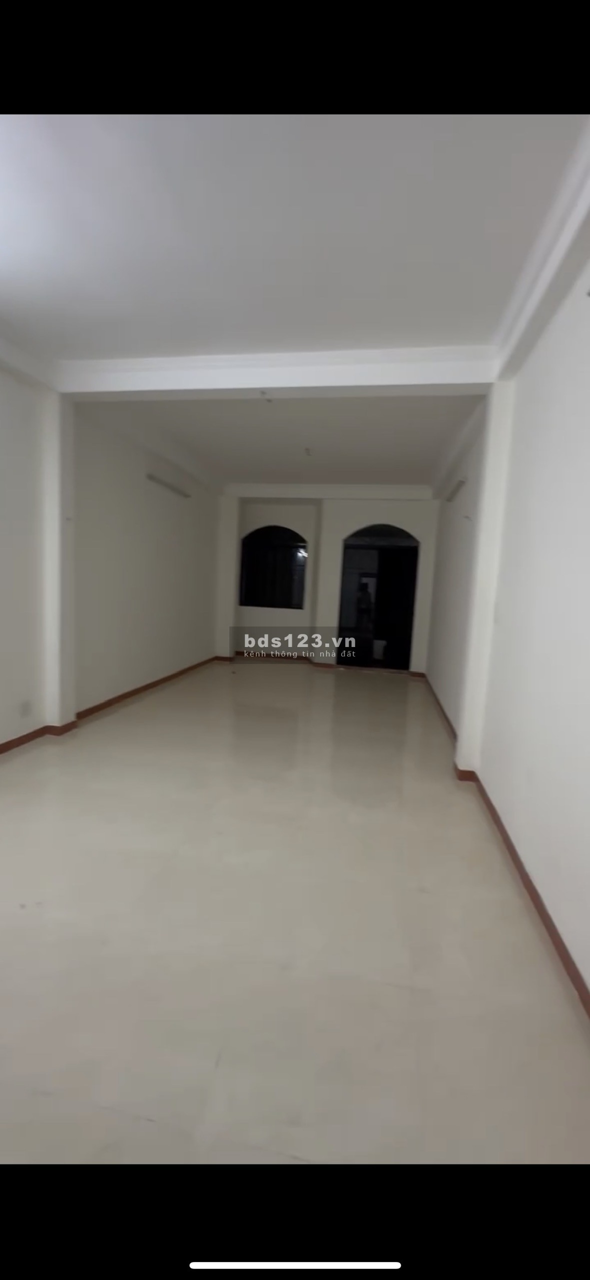 Cần cho thuê nhà nguyên căn 389 Tô Hiến Thành P.14, Q.10 DT: 4x25. Trệt, 4 lầu + ST , 6PN, 7 WC.