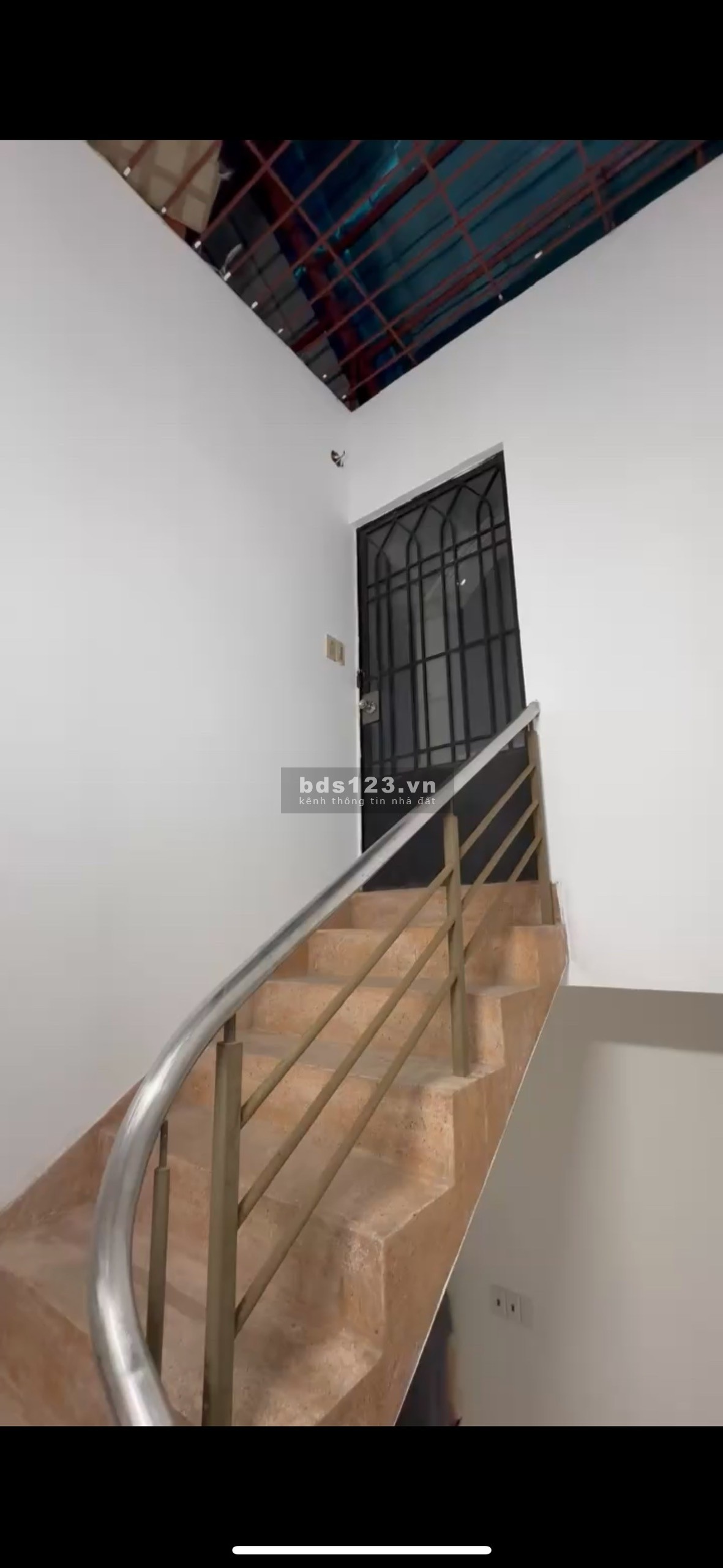 Cần cho thuê nhà nguyên căn 389 Tô Hiến Thành P.14, Q.10 DT: 4x25. Trệt, 4 lầu + ST , 6PN, 7 WC.