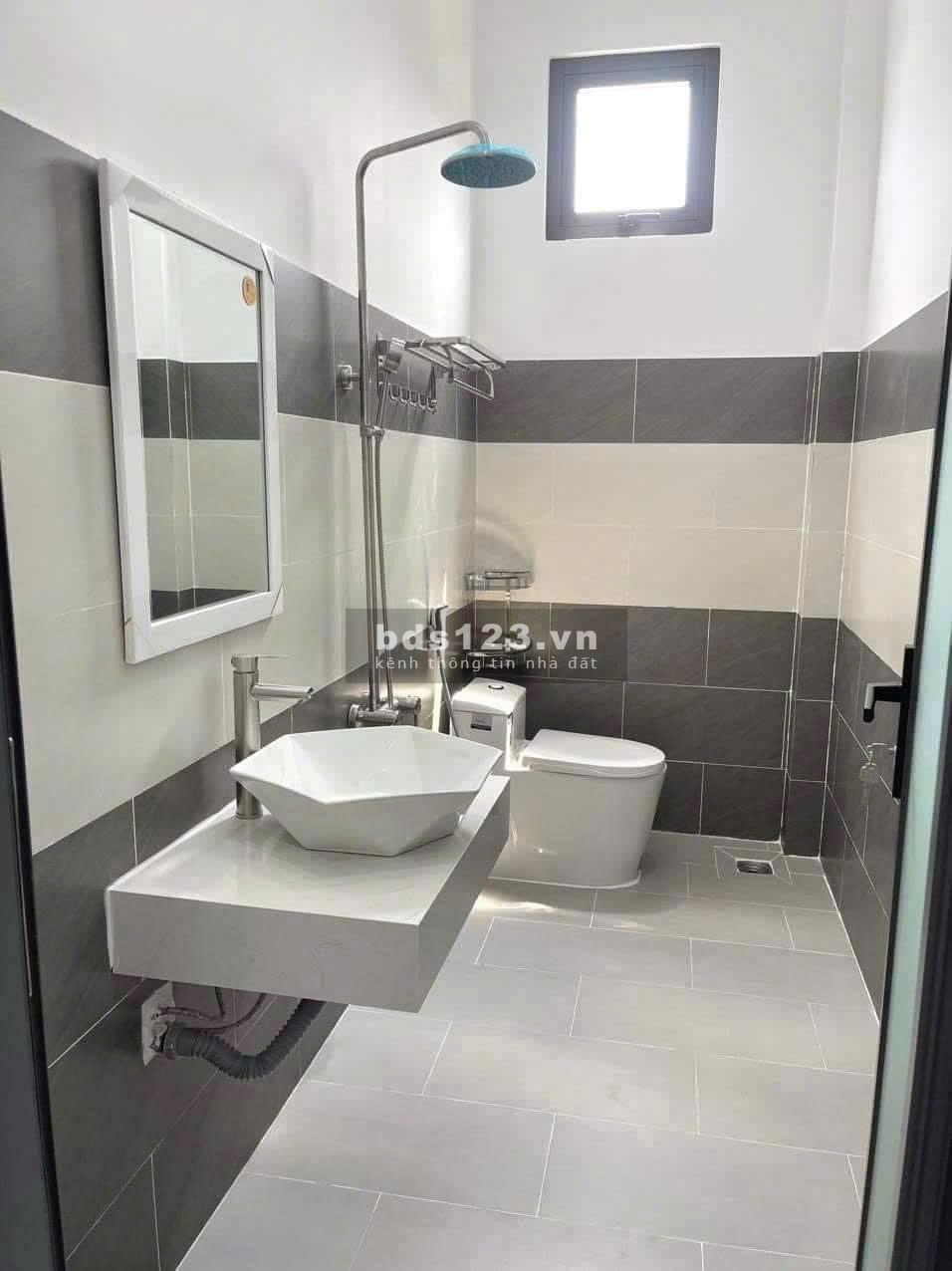 Thanh lý nhà ngộp ngay Thuận An Bình Dương, 2.7 tỷ, 68m2