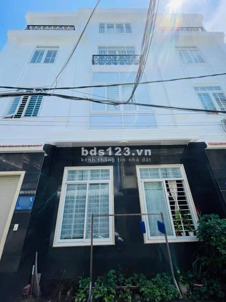 Bán nhà đẹp 1 trệt 3 lầu đường Nam Kỳ Khởi Nghĩa, Vũng Tàu.gần bến xe, gần chợ hẻm hơn 4m oto thông.