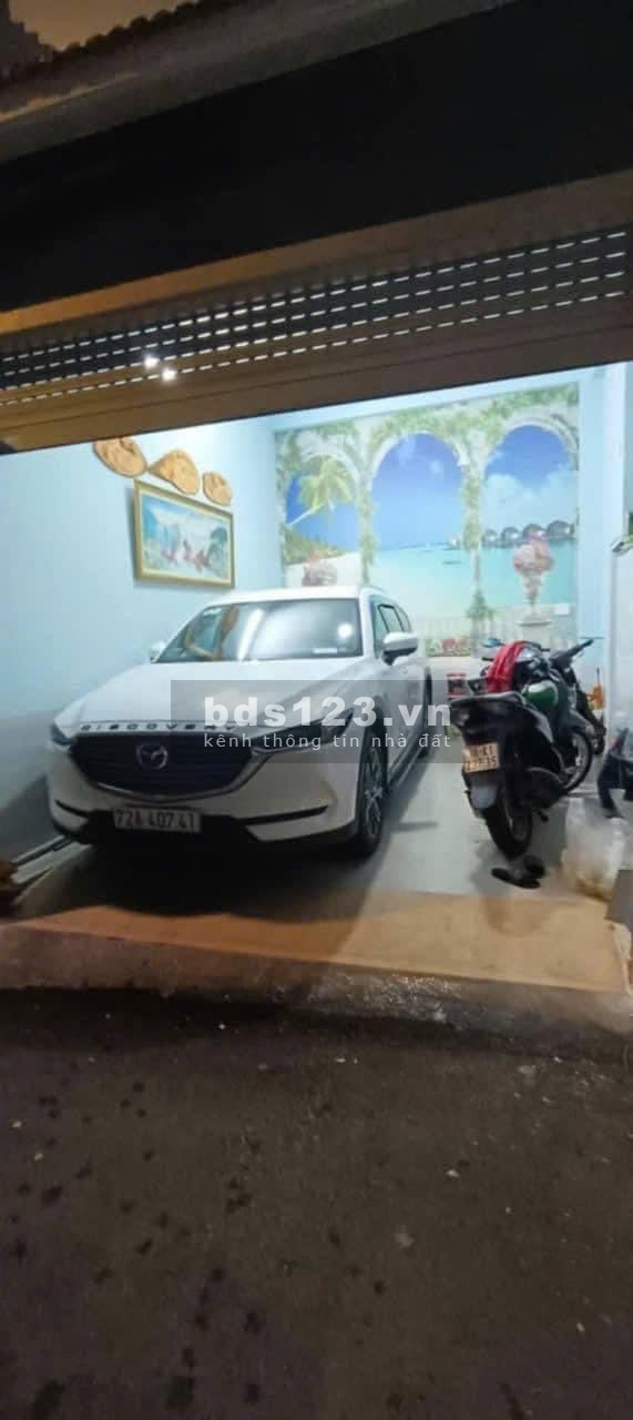 Bán nhà đẹp 1 trệt 3 lầu đường Nam Kỳ Khởi Nghĩa, Vũng Tàu.gần bến xe, gần chợ hẻm hơn 4m oto thông.
