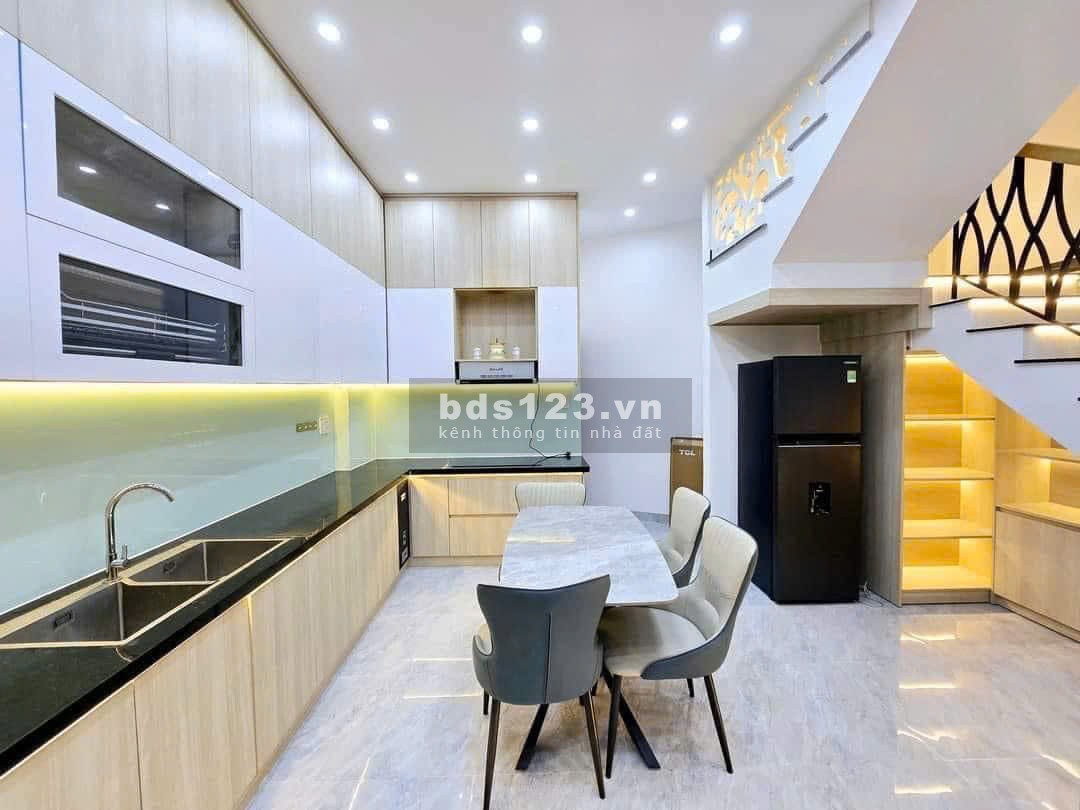 BÁN GẤP NHÀ 2TỶ8 67,5M2 1 TRỆT 2 LẦU TP THUẬN AN BÌNH DƯƠNG