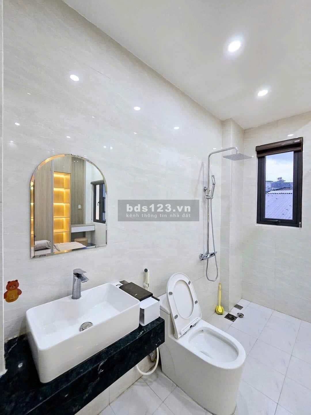 BÁN GẤP NHÀ 2TỶ8 67,5M2 1 TRỆT 2 LẦU TP THUẬN AN BÌNH DƯƠNG