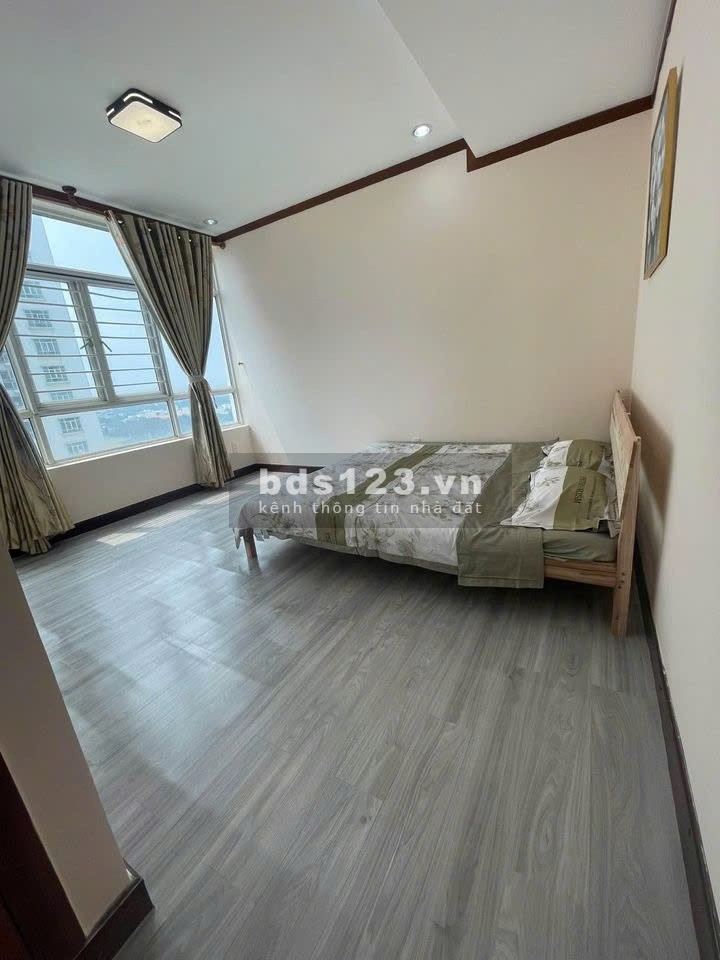 Chung cư Screc Tower, Trường Sa, p12, Quận 3: 97m2, 3p ngủ, 15tr