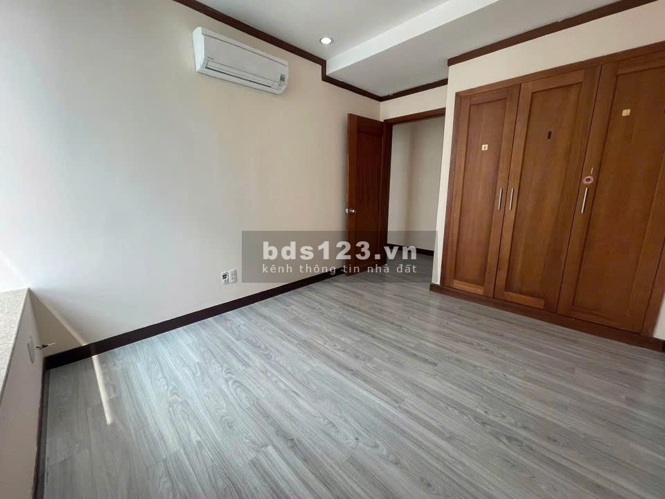 Chung cư Screc Tower, Trường Sa, p12, Quận 3: 97m2, 3p ngủ, 15tr