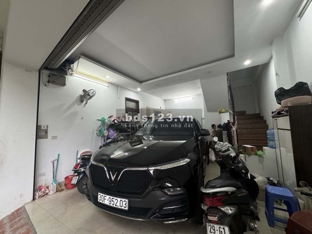 Mặt phố lô góc - 7 Tầng thang máy – Khu VIP Hoàng Mai – Gía 29.8 tỷ