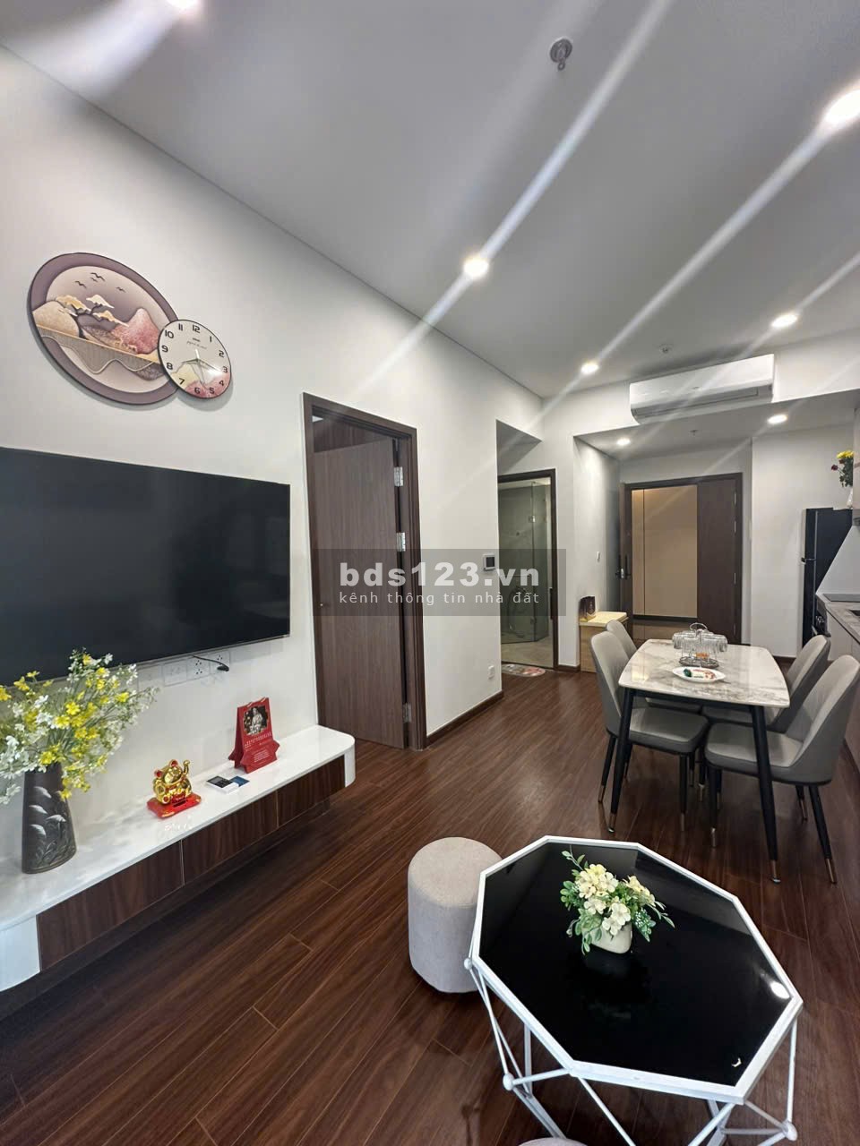 Cho thuê căn hộ 2 phòng ngủ 2 vệ sinh giá thuê 12tr/th tại khu M Vinhomes Ocean Park