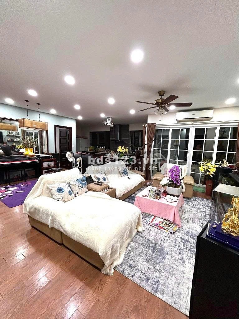 Bán chung cư - Nội thất Lung Linh ngoại nhập - Ở luôn - Căn góc - 120m - 6 tỷ