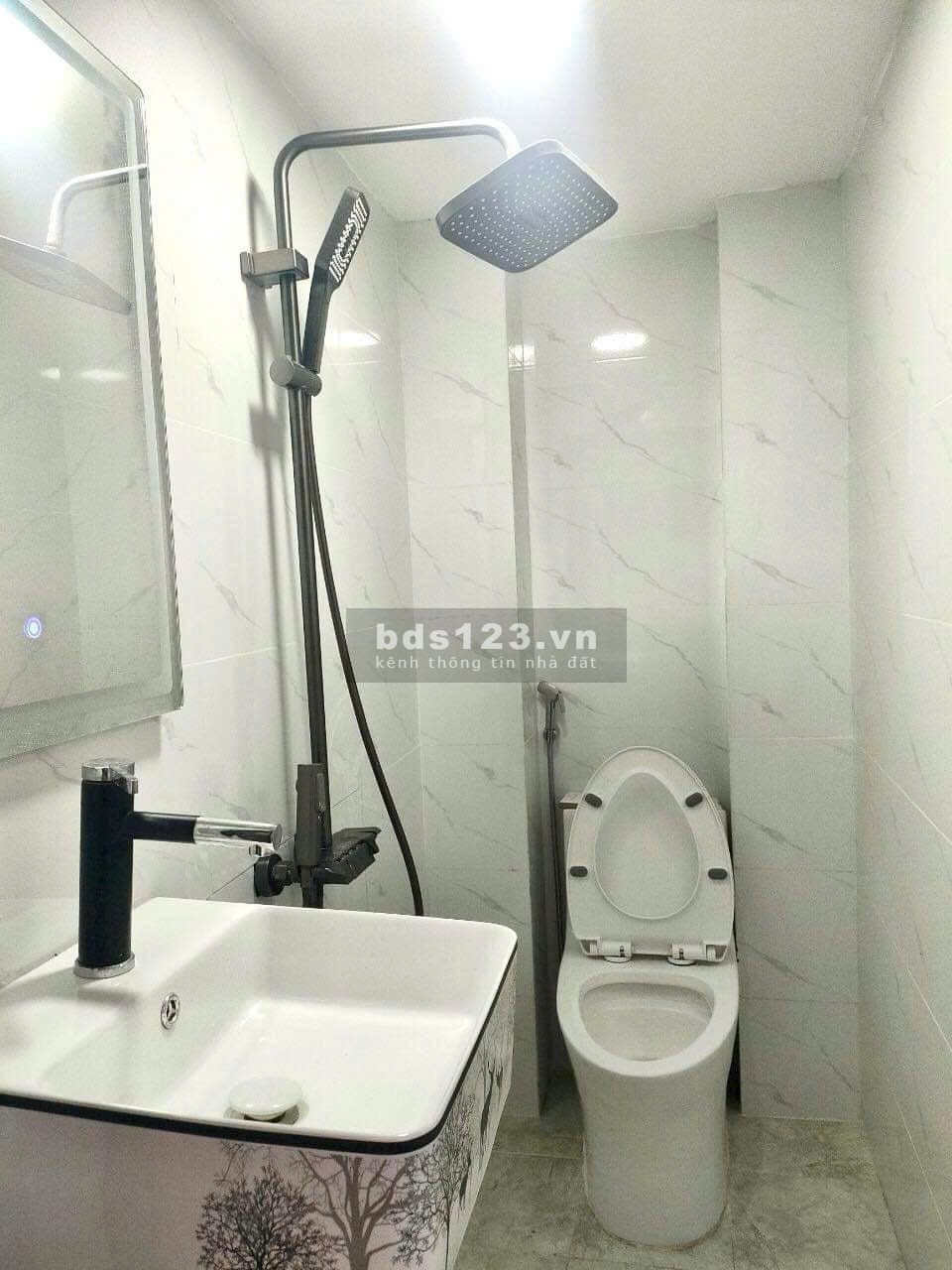 Ngay Gigamall Hiệp Bình Chánh - Nhà mới tinh - 65M2 nở hậu - Chỉ nhỉnh 3 tỷ