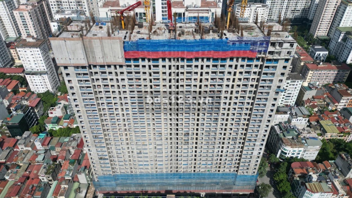 Căn 3PN 118m² duy nhất giá tốt tại Viha Complex 107 Nguyễn Tuân. Liên hệ ngay: 0971 796 714.